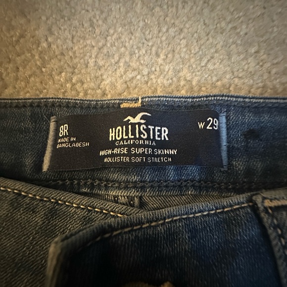 Hollister Jeans -Women’s Size 8R - Blue - Ripped Blue Super Skinny Jeans - Picture 2 of 8